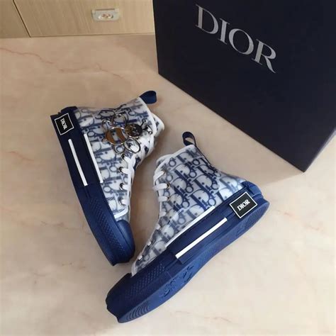 chaussette dior homme|chaussures de luxe homme.